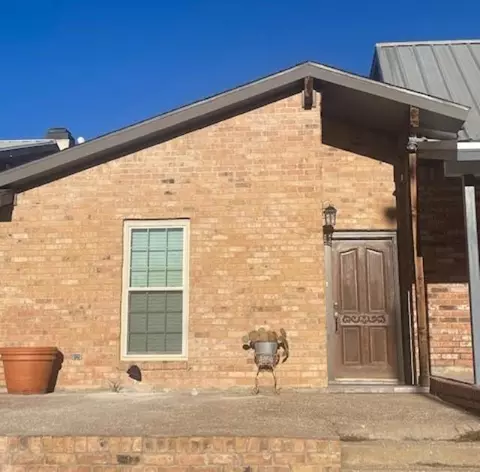 115 Sonora Dr, Sonora, TX 76950