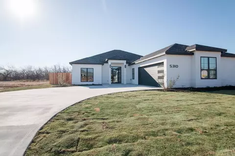 5310 Riviera Ln, San Angelo, TX 76904