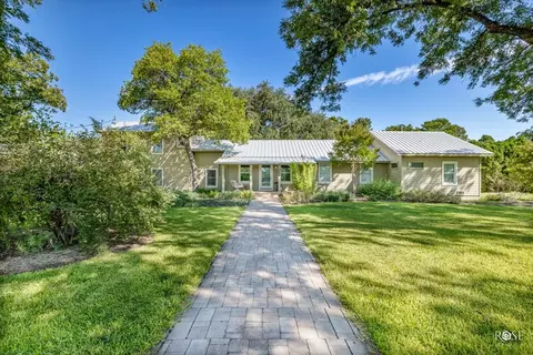 302 W 37th St, San Angelo, TX 76903