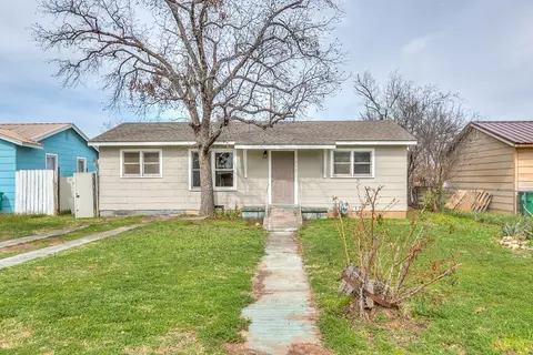 518 E 25 12 St, San Angelo, TX 76903