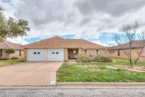 1220 Gregory Dr, San Angelo, TX 76905