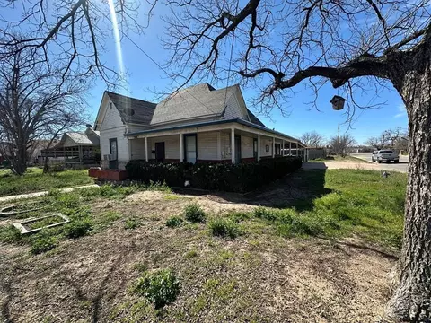 1203 S Irving St, San Angelo, TX 76903