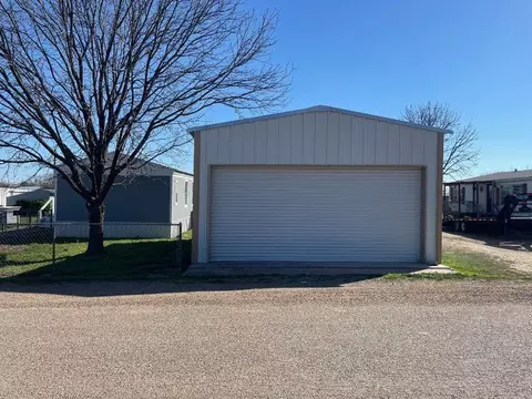 10417 Wheatland Dr, San Angelo, TX 76901