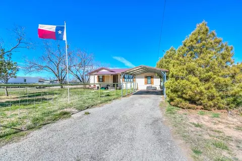 1402 Ave C, Ballinger, TX 76821