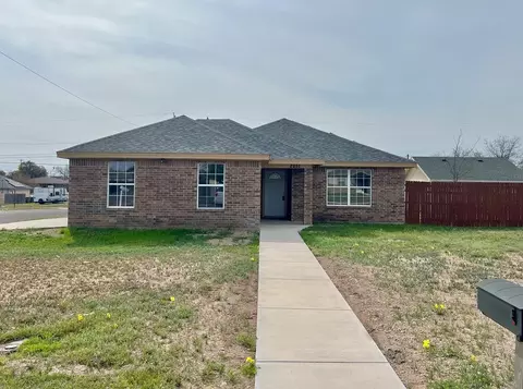 2251 Woodlawn Dr, San Angelo, TX 76901