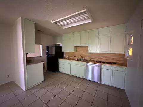 15 E 23rd St, San Angelo, TX 76901