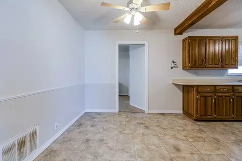 210 Largent Ave, Ballinger, TX 76821 photo 9