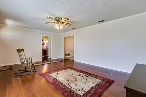 210 Largent Ave, Ballinger, TX 76821 photo 8