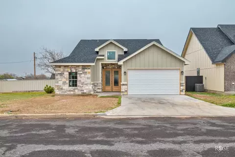 1816 Childress St, San Angelo, TX 76901