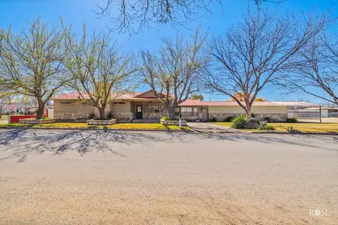 704 S Water Ave, Sonora, TX 76950