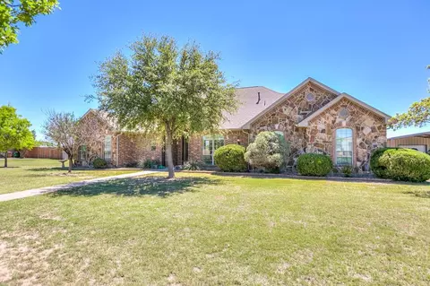 1609 Stonelake Dr, San Angelo, TX 76904