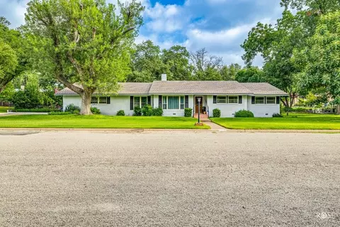 115 Manor St, Sonora, TX 76950