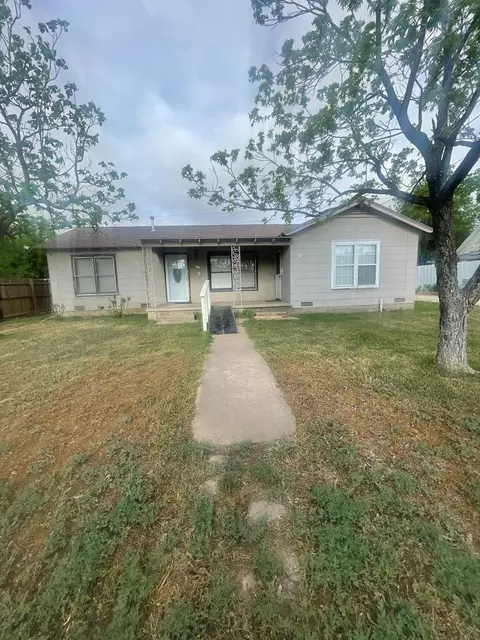 313 Poe St, San Angelo, TX 76903