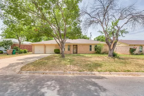 3631 Old Post Rd, San Angelo, TX 76904