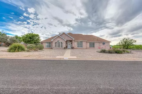 1225 Avondale Ave, San Angelo, TX 76901