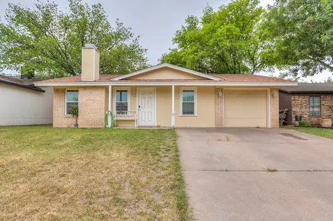 1229 Tres Rios Dr, San Angelo, TX 76903