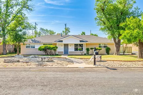 3813 Robin Hood Trl, San Angelo, TX 76901
