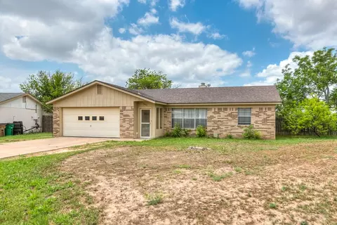 1022 Almond Cir, San Angelo, TX 76903