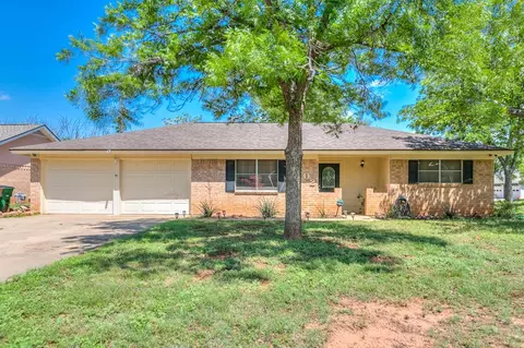 202 Glenna Dr, San Angelo, TX 76901