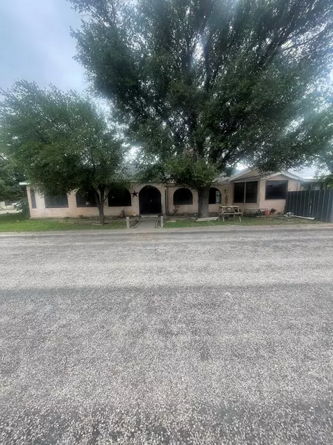2817 San Antonio St, San Angelo, TX 76901