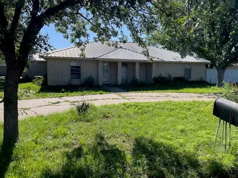 108 Laura Dr, San Angelo, TX 76905