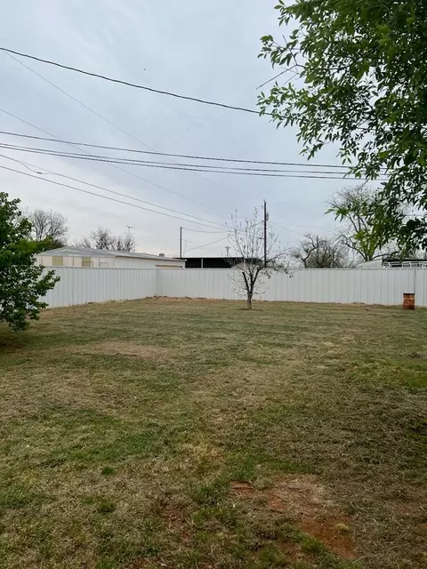 212 Briarwood Dr, Bronte, TX 76933 photo 13