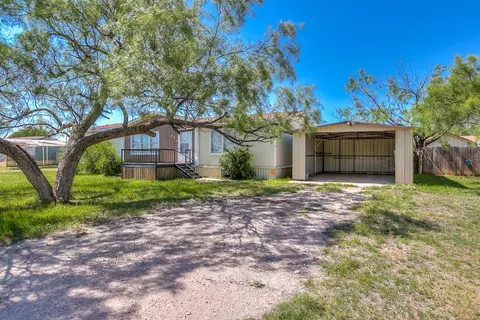 24 Cinnamon Ln, San Angelo, TX 76901