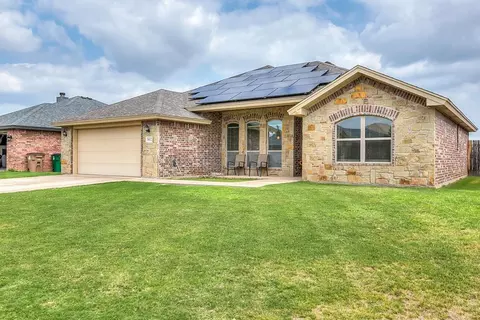 5802 Willeke Dr, San Angelo, TX 76904