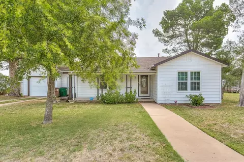 712 Jackson St, San Angelo, TX 76901