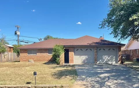 3905 Robin Hood Trl, San Angelo, TX 76901