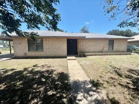 409 Drinkard St, Eden, TX 76837