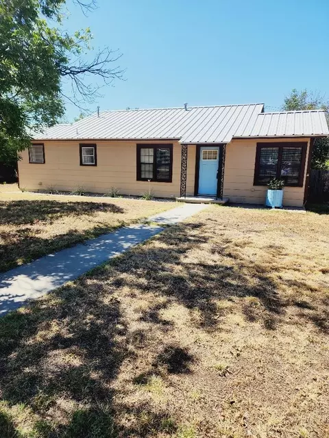 1809 W Ave H, San Angelo, TX 76901