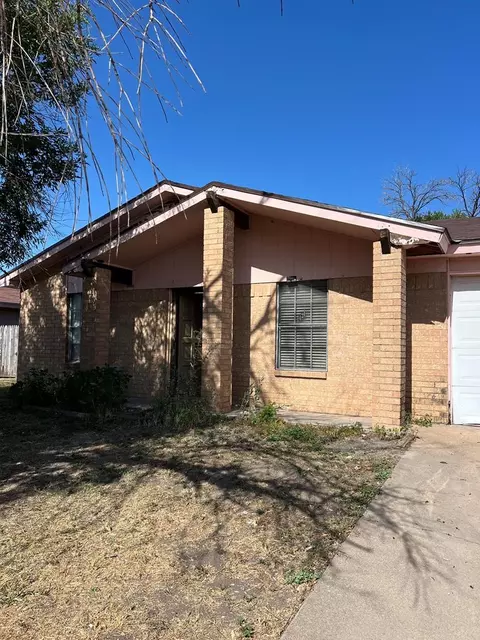 1421 Gregory Dr, San Angelo, TX 76905