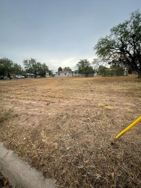 2502 S Hill St, San Angelo, TX 76903
