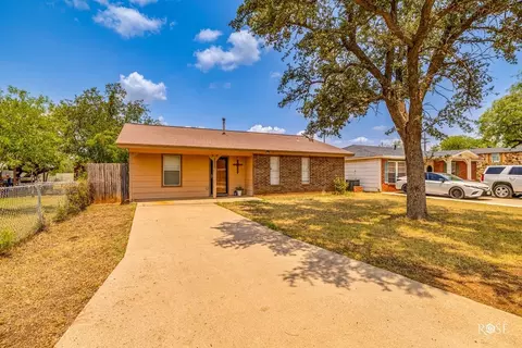 2810 Chestnut St, San Angelo, TX 76901