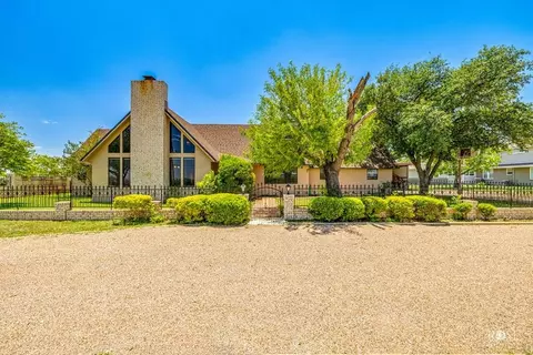 4095 Mercedes St, San Angelo, TX 76901
