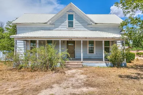 705 Ewald St, Rowena, TX 76875