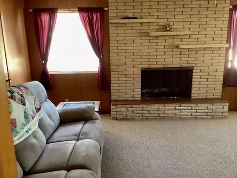 1007 Bee St, Brady, TX 76825 photo 6