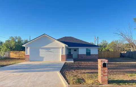 902 E 40th St, San Angelo, TX 76903