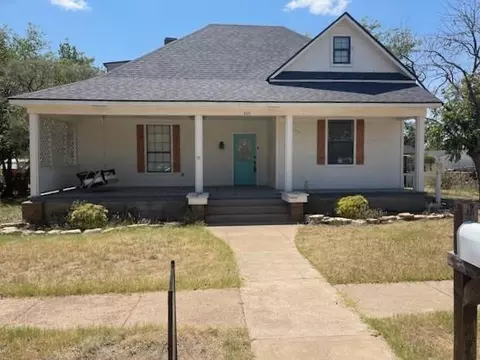 809 N 6th St, Ballinger, TX 76821 photo 25