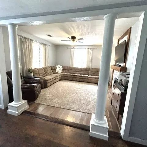 809 N 6th St, Ballinger, TX 76821 photo 3