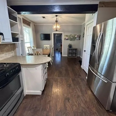 809 N 6th St, Ballinger, TX 76821 photo 10