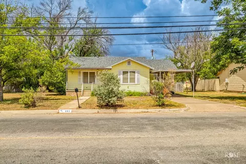 201 E 2nd St, Sonora, TX 76950 photo 2