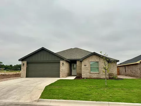 3140 Cedarhill Dr, San Angelo, TX 76904