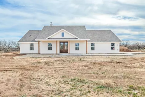 1293 Stone Ledge Ln, San Angelo, TX 76904 photo 2
