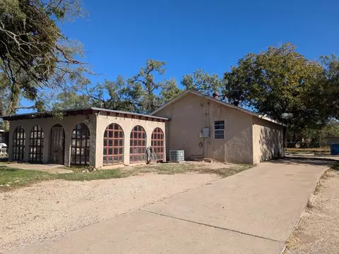 1920 Martin Luther King St, San Angelo, TX 76903