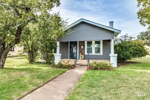 623 N Van Buren St, San Angelo, TX 76901