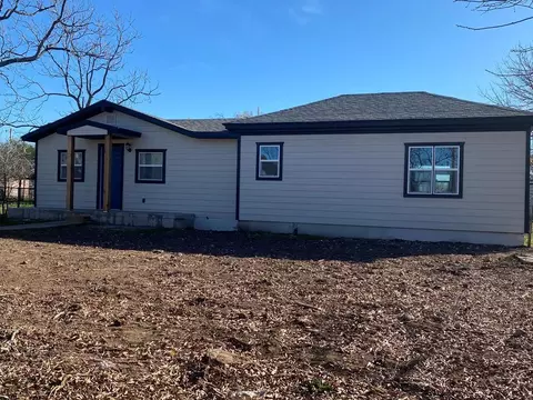 915 E 21st St, San Angelo, TX 76903