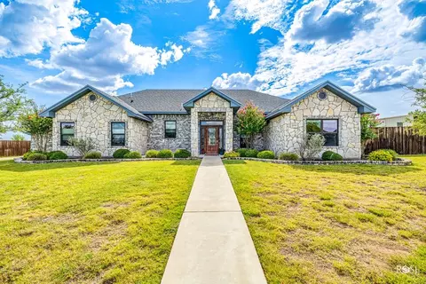 2050 Rocky Point Trl, San Angelo, TX 76905