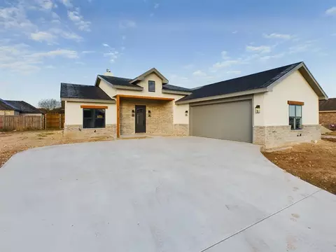 5449 Riviera Ln, San Angelo, TX 76904